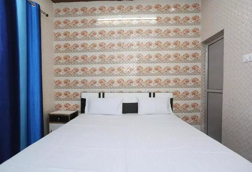 Spot On 37780 Hotel Doon Sabri