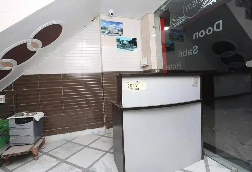 Spot On 37780 Hotel Doon Sabri