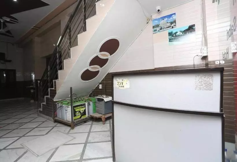 Spot On 37780 Hotel Doon Sabri