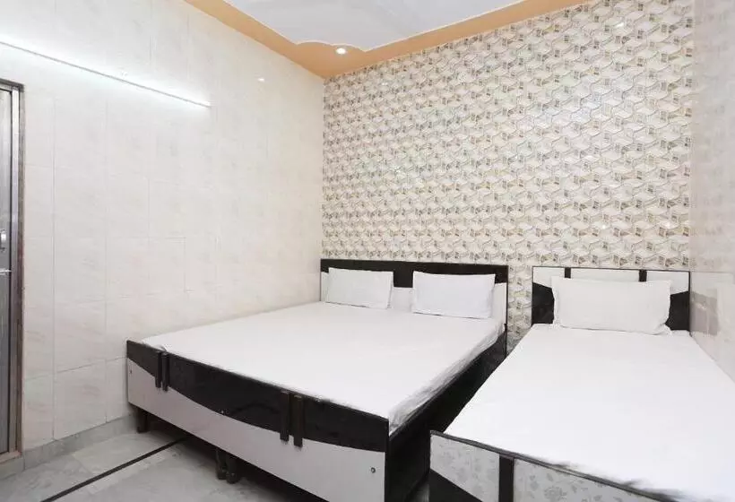 Spot On 37780 Hotel Doon Sabri