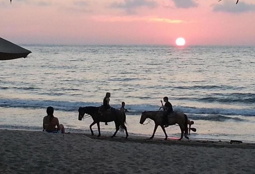 هتل Hacienda Eden