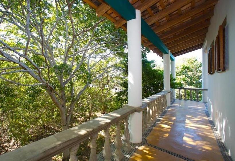 هتل Hacienda Eden