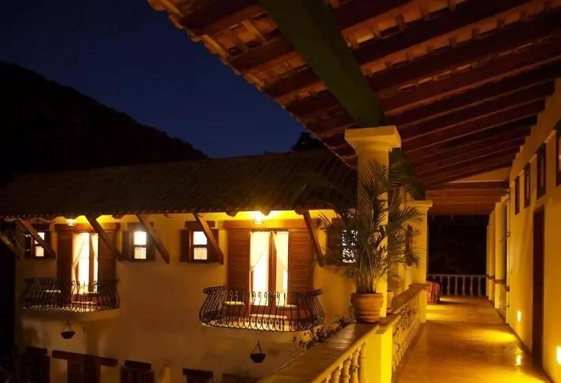 ホテル Hacienda Eden