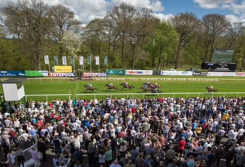 Hotelli Hampton By Hilton Hamilton Park