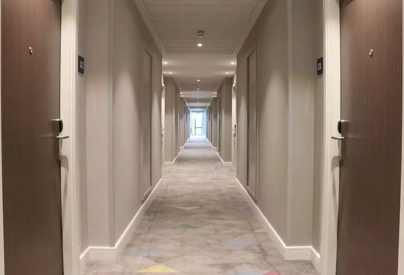 Hotelli Hampton By Hilton Hamilton Park