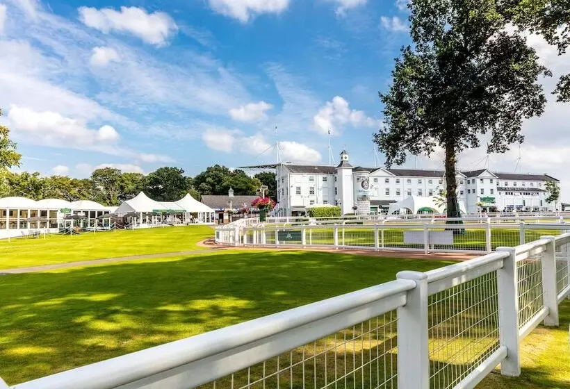 Hotelli Hampton By Hilton Hamilton Park