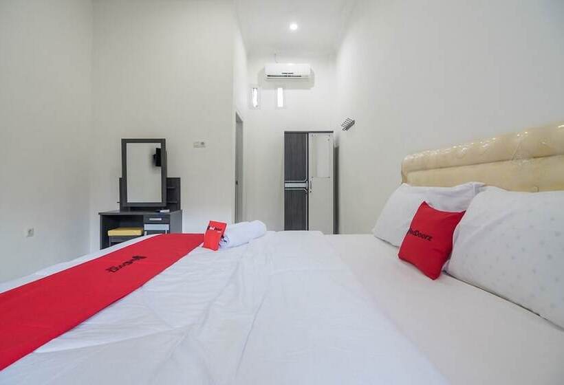 Pensjonat Reddoorz Near Sultan Thaha Airport Jambi