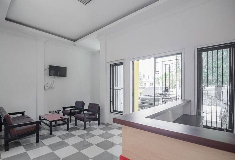 Pensjonat Reddoorz Near Sultan Thaha Airport Jambi