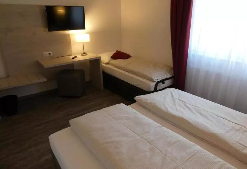 Retkeilymaja Gästehaus Stahuber