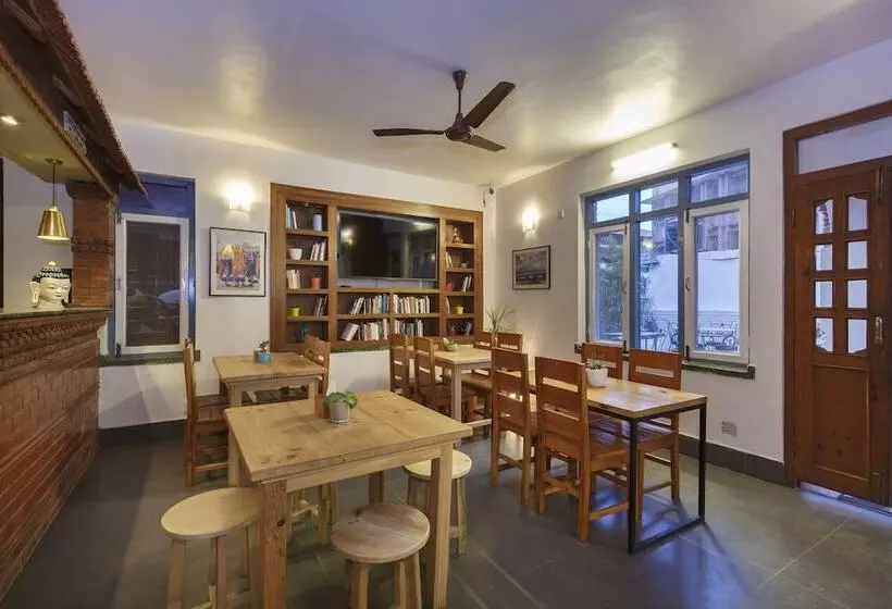 هاستل Pacific Guest House