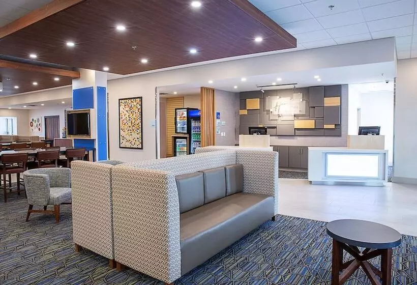 ホテル Holiday Inn Express & Suites Halifax – Dartmouth