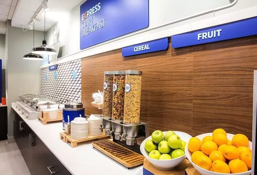 ホテル Holiday Inn Express & Suites Halifax – Dartmouth