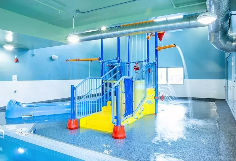 ホテル Holiday Inn Express & Suites Halifax – Dartmouth