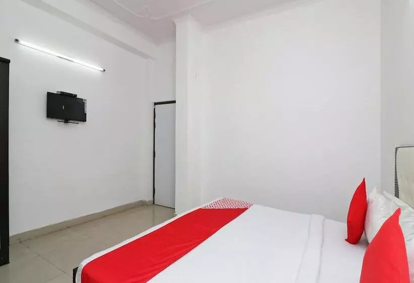 Oyo 14802 Hotel Virus Bistro