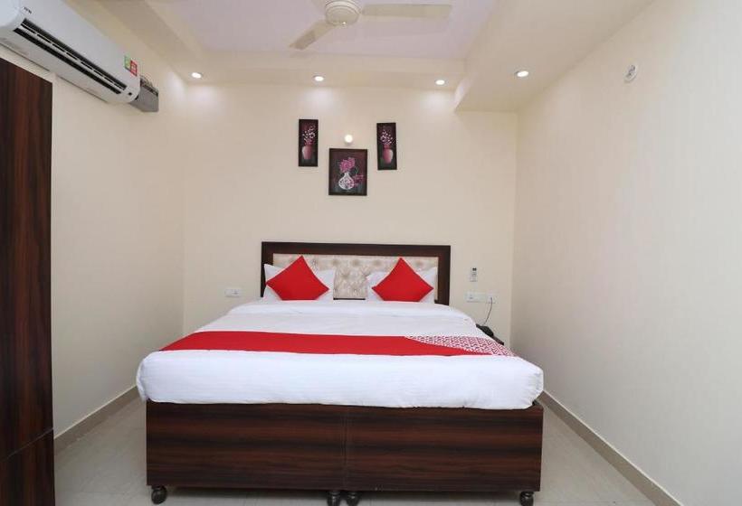 Oyo 19008 Hotel Doon 999