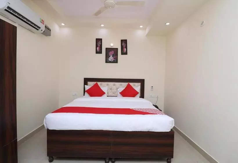 Oyo 19008 Hotel Doon 999