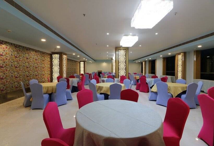 Aristocrat Hotel, New Town, Kolkata