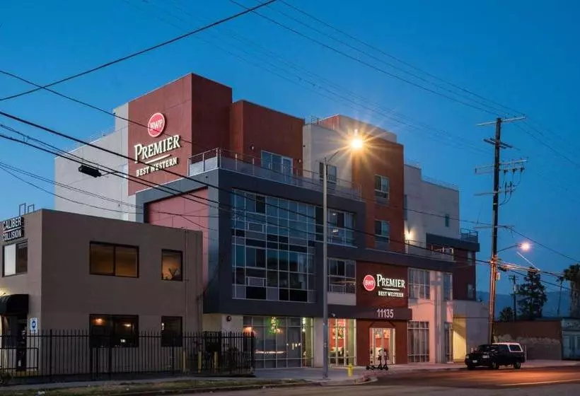 Hotelli Best Western Premier Noho Inn