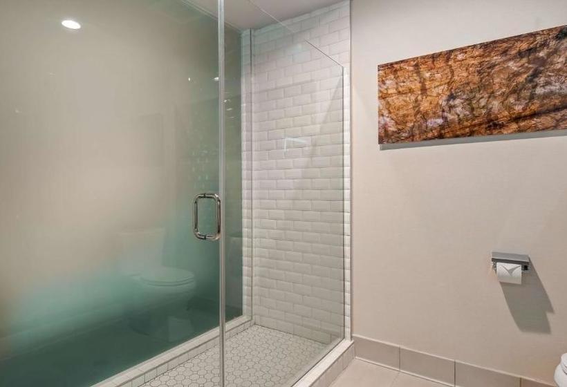 فندق Best Western Premier Noho Inn