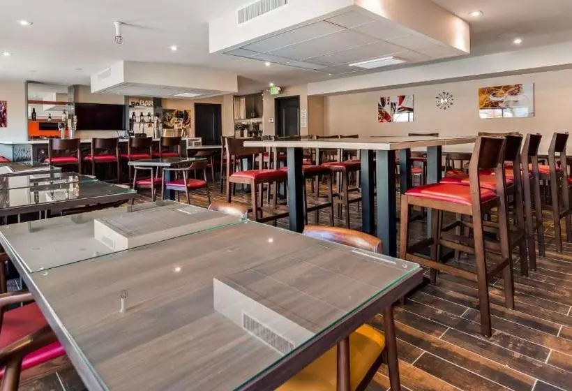 Hotelli Best Western Premier Noho Inn