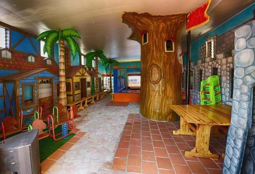 هتل Castillo Resort