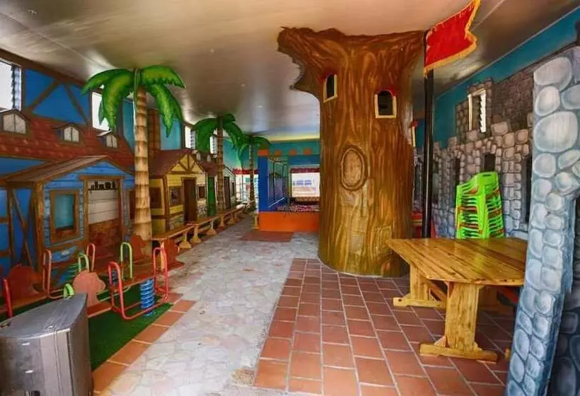 Hotelli Castillo Resort