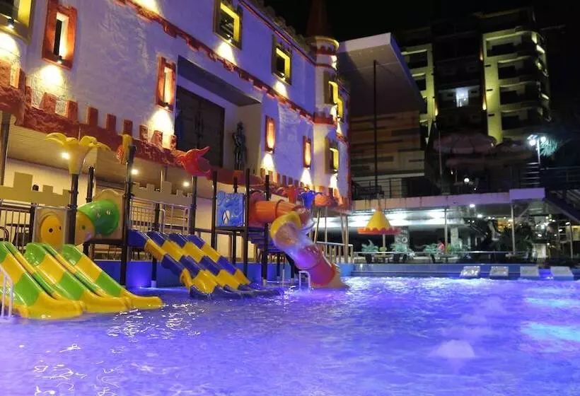 Hotelli Castillo Resort