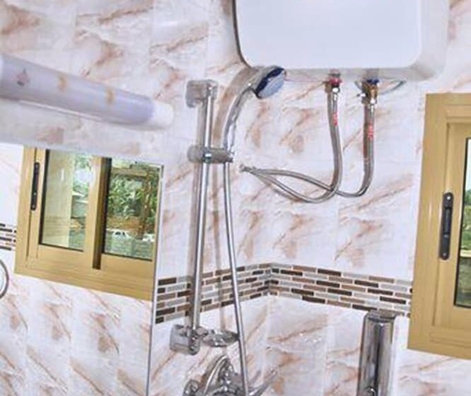 La Couronne Rw Hotel & Suites