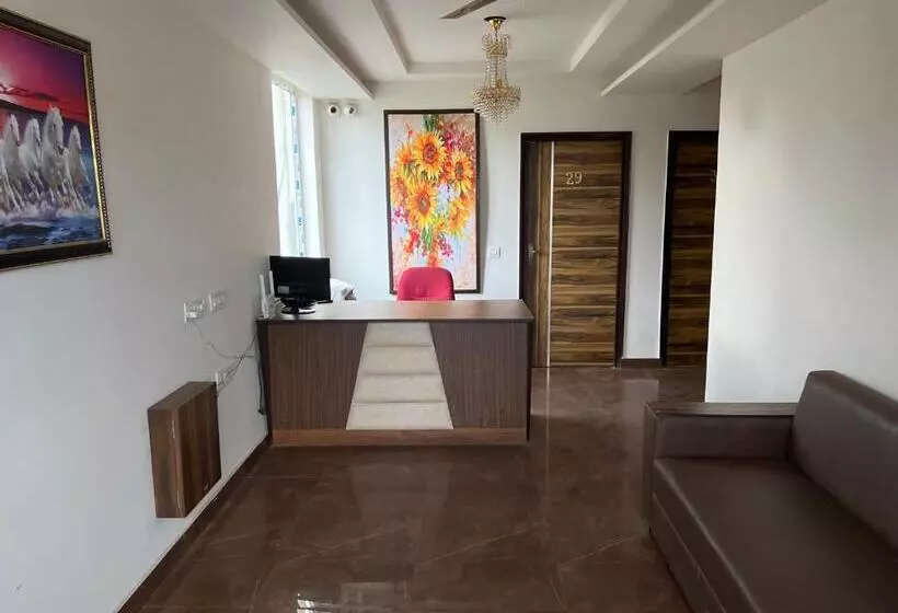 Hotelli Sheela Stays