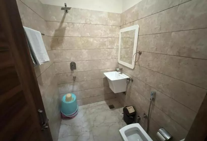 Hotelli Sheela Stays