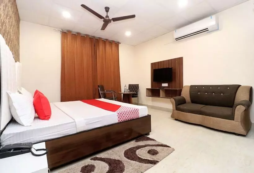 Hotelli Sheela Stays