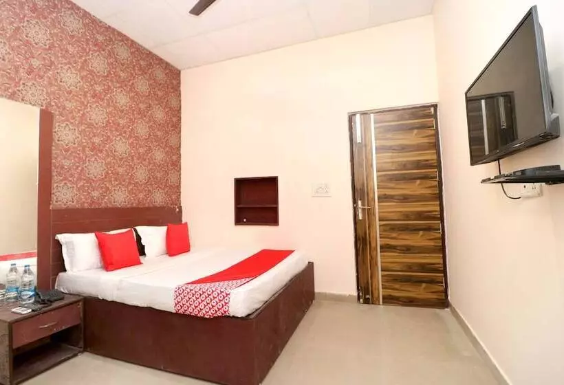 Hotelli Sheela Stays