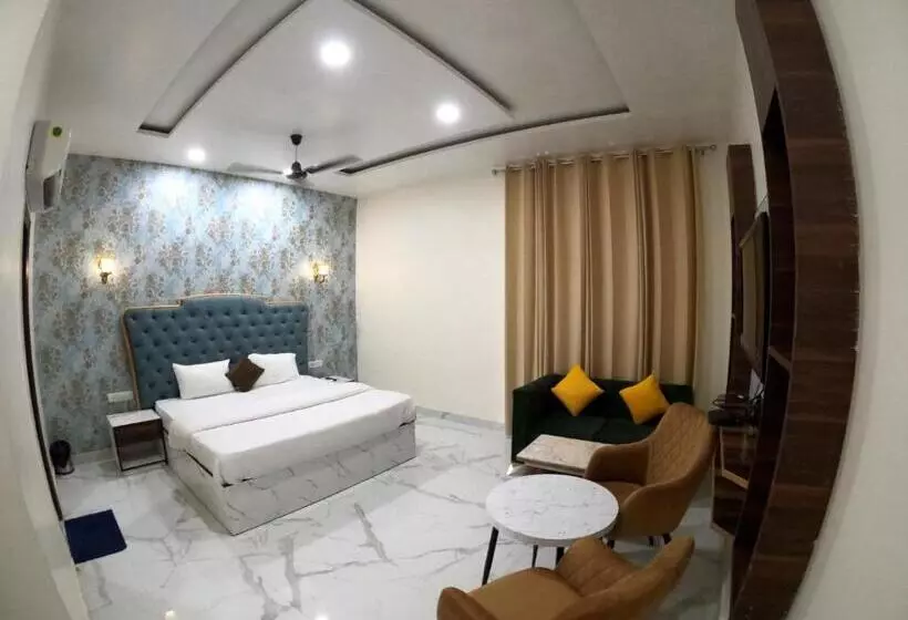 Hotelli Sheela Stays