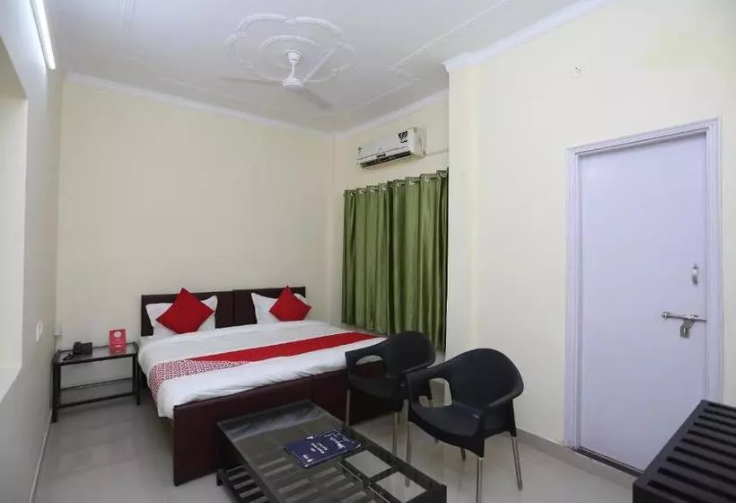 ホテル Oyo 27618 Priyadarshan Inn