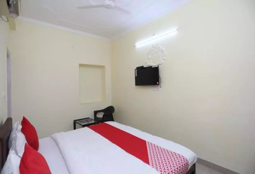 ホテル Oyo 27618 Priyadarshan Inn