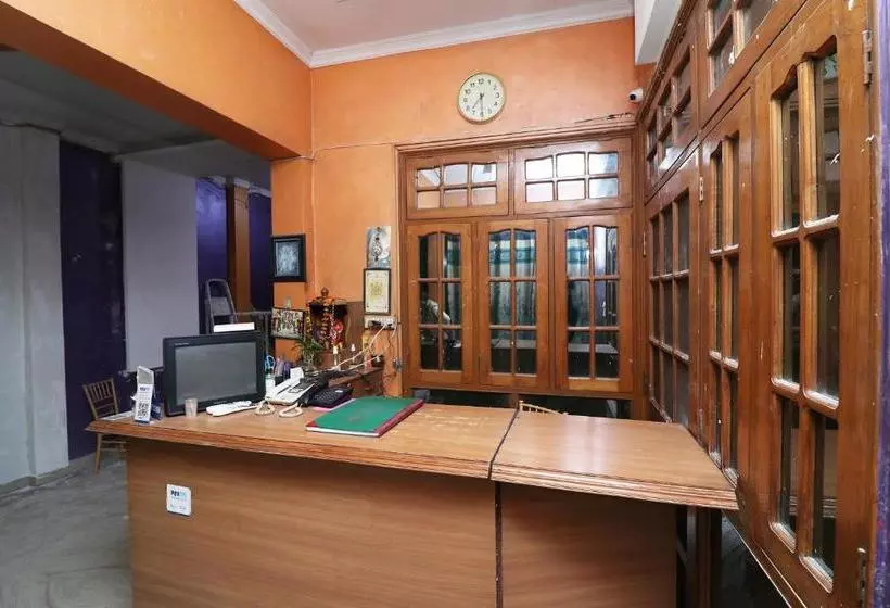 ホテル Oyo 27618 Priyadarshan Inn