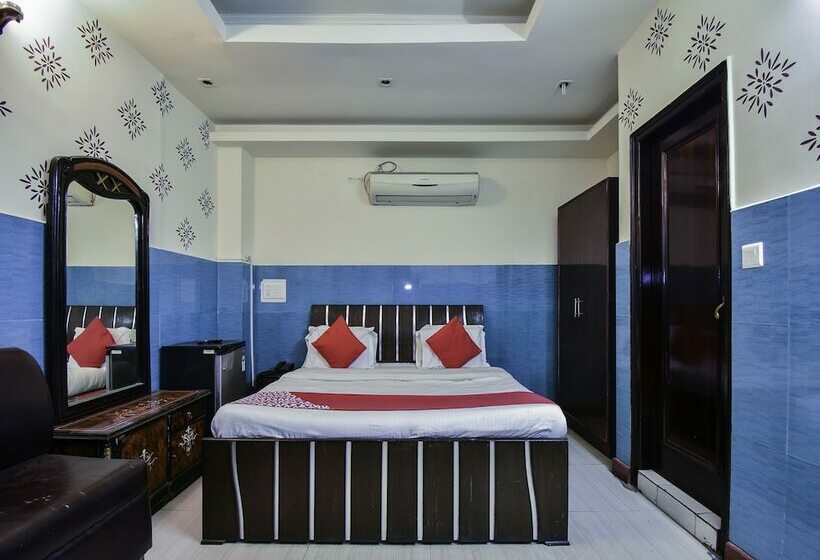 Oyo 22424 Hotel Vice Roy