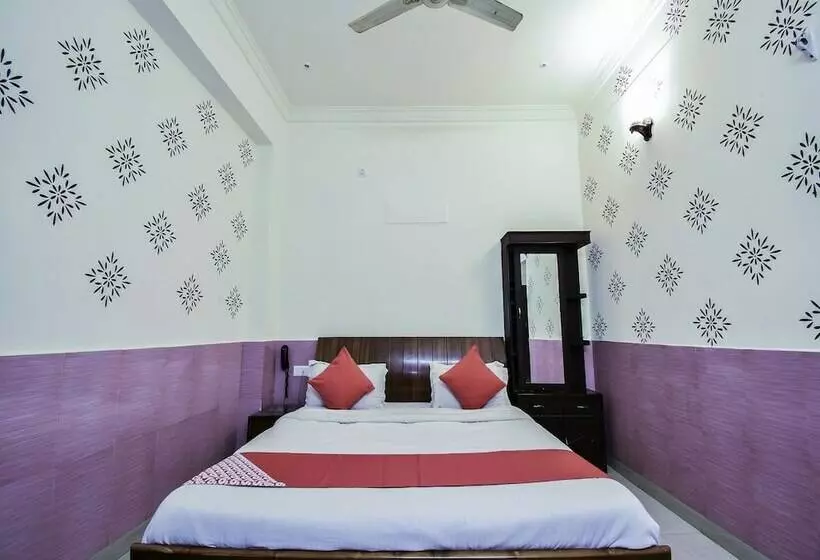 Oyo 22424 Hotel Vice Roy