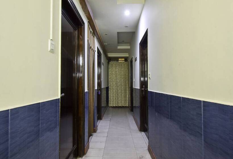 Oyo 22424 Hotel Vice Roy