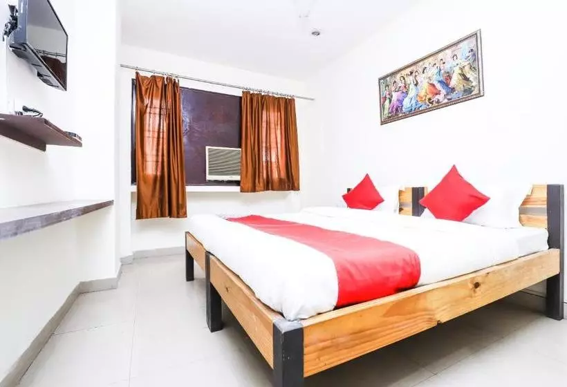 Oyo 24852 Hotel Yuvraj