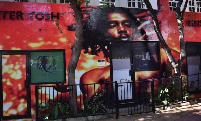 Hotel Pulse Rooms At Trafalgar