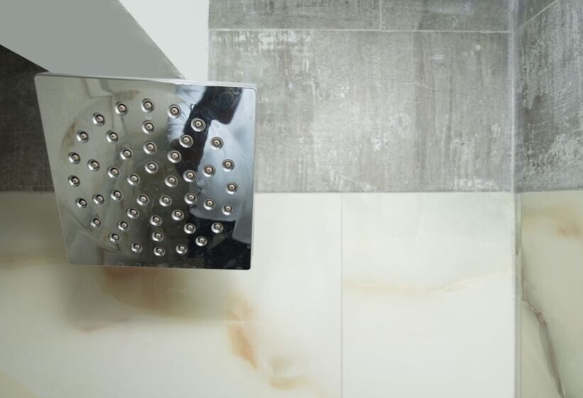 Hotel Pulse Rooms At Trafalgar