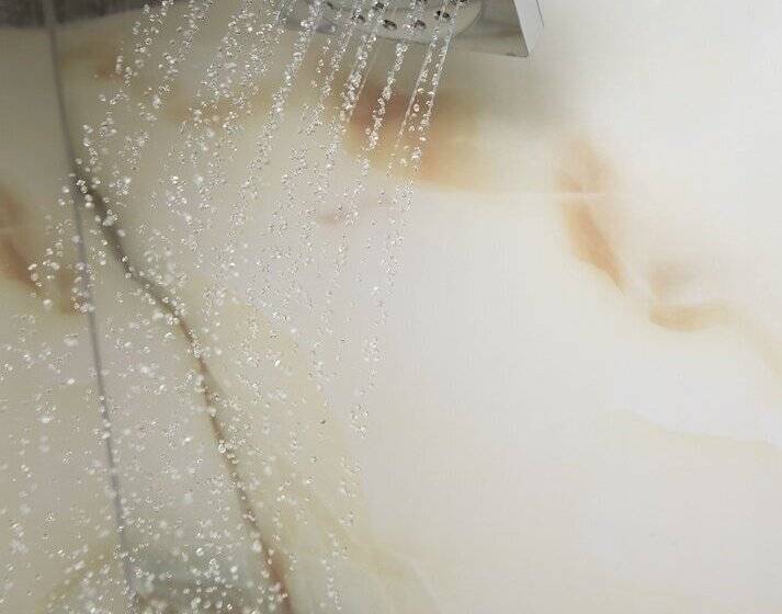 Hotel Pulse Rooms At Trafalgar