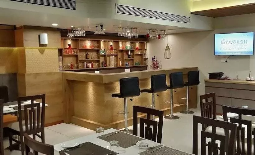 ホテル Vits Aradhana Auberge