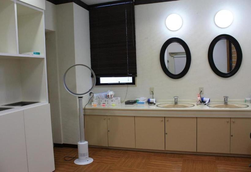 Capsule Hotel & Sauna Noble