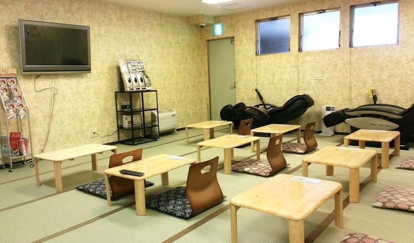 Capsule Hotel & Sauna Noble