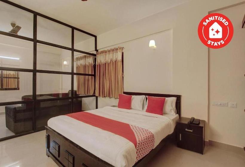 ホテル Oyo 24721 Sweven Stays