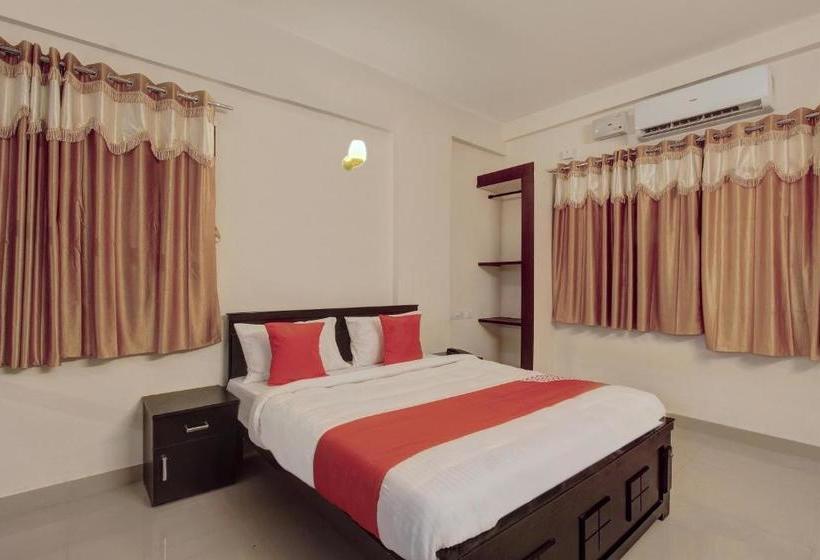 ホテル Oyo 24721 Sweven Stays