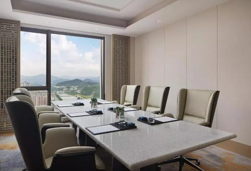 Hotelli Sheraton Yunfu Xinxing
