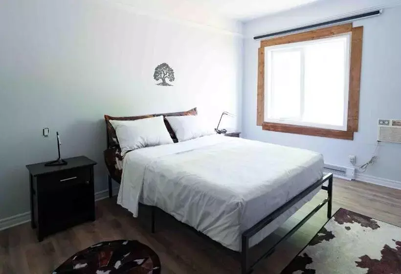 Hotelli Varennes Grand Montreal - Self Check-In